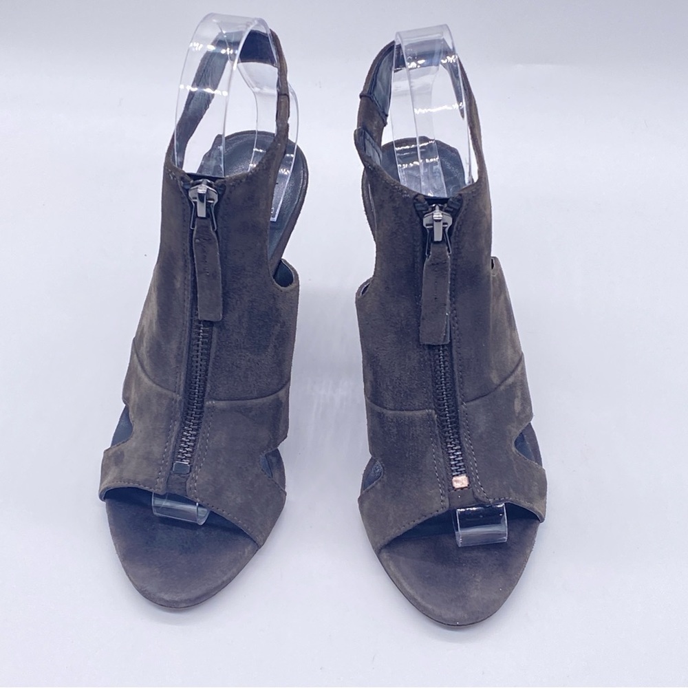 Franco Sarto ◼️ Suede Zipper Front Wedges Size 6 M